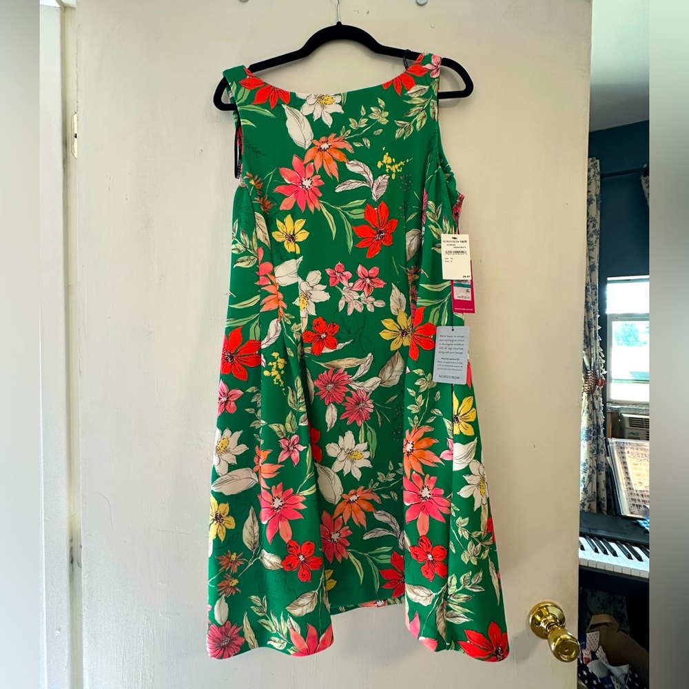 Vince Cumuto Green Floral Dress NWT